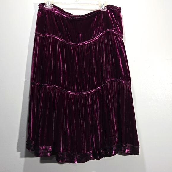 Burgundy Velvet Skirt 12 - Picture 1 of 9